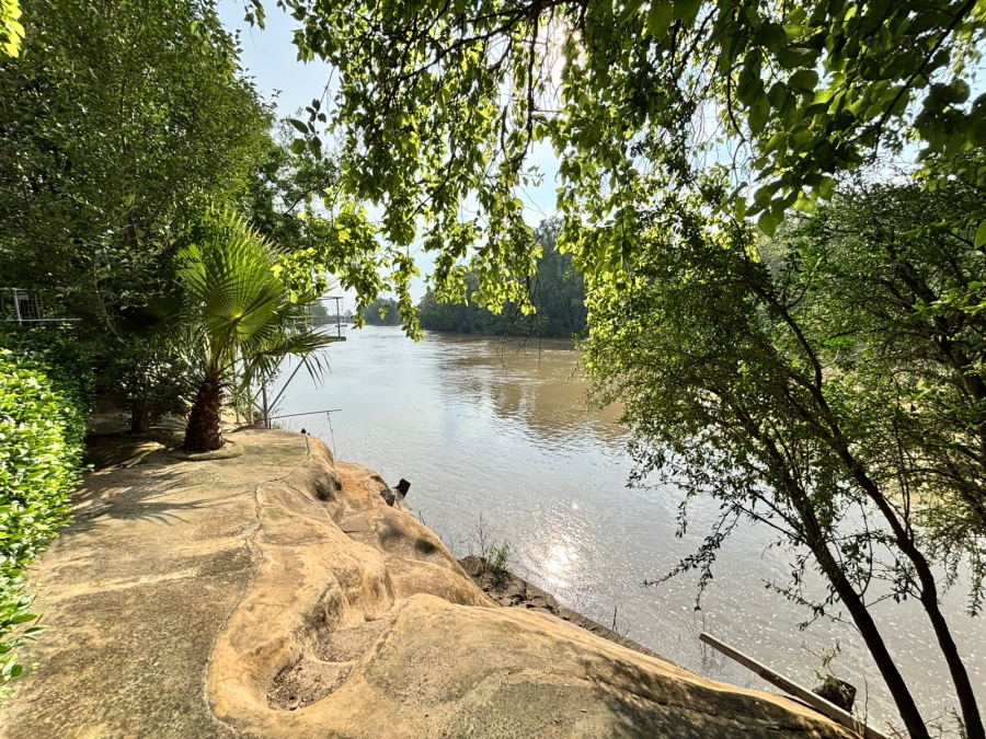 3 Bedroom Property for Sale in Vaal de Grace Golf Estate Free State